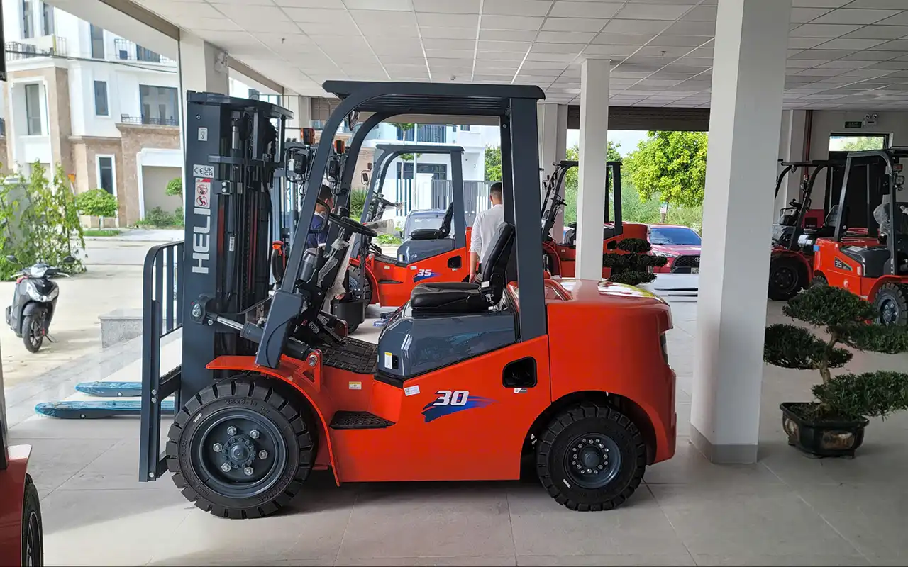 Xe nâng dầu 3.5 Tấn Heli CPCD35